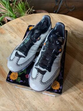 ADIDAS Samba OG Man’s Sneakers — White with Black
